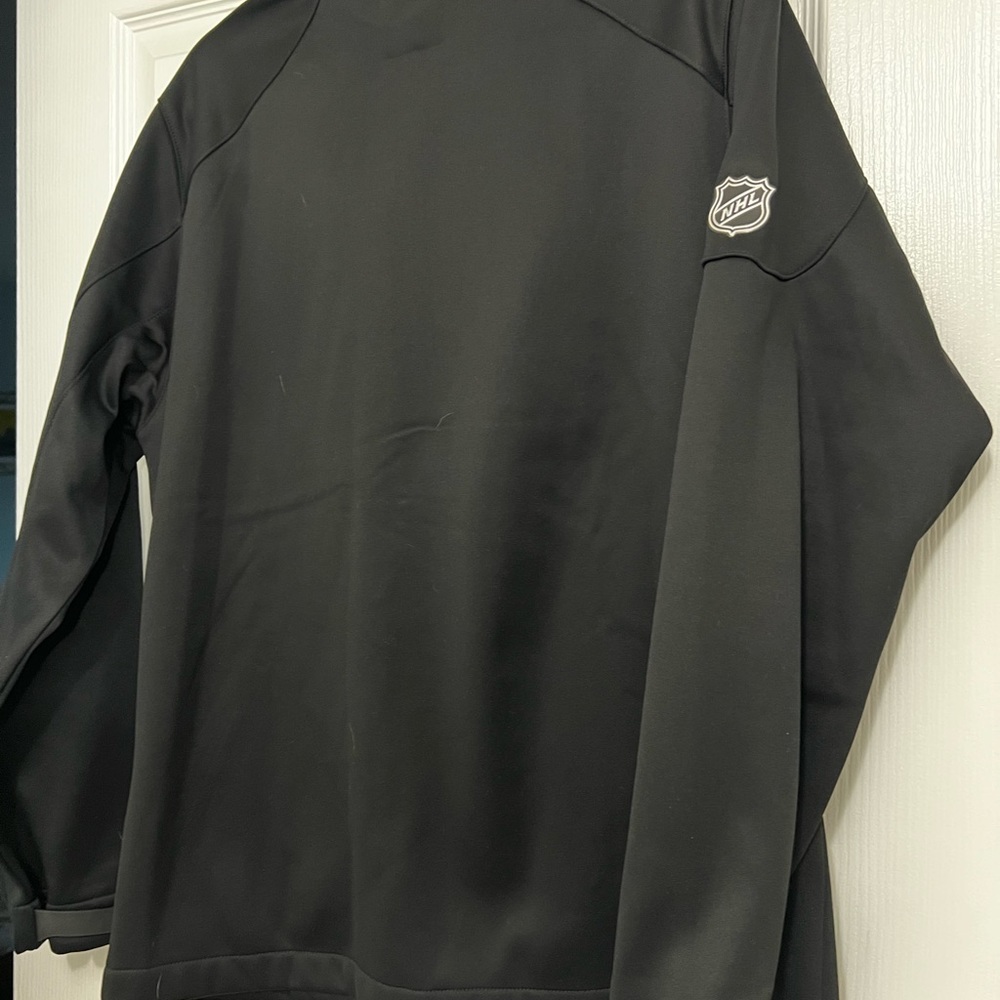 EUC Chicago Blackhawks NHL Starter Jacket - Fanatics Athletic Pro - Medium - Picture 5 of 5